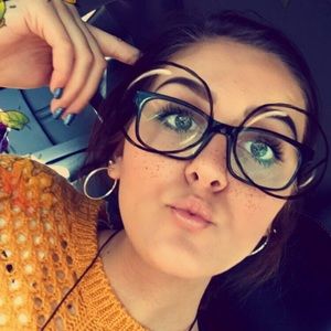 Meet your Posher, Ellie